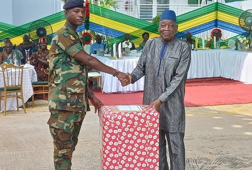 WASSA1-Maj-Gen-Yaache-rtd-right-presenting-an-awards-to-one-of-the-award-winners.jpg