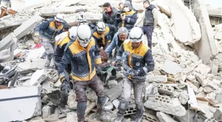 Turkey-Syria-earthquake-victims-struggle-to-survive-as-poor-weather-hinder-rescue-and-relief-efforts..jpg