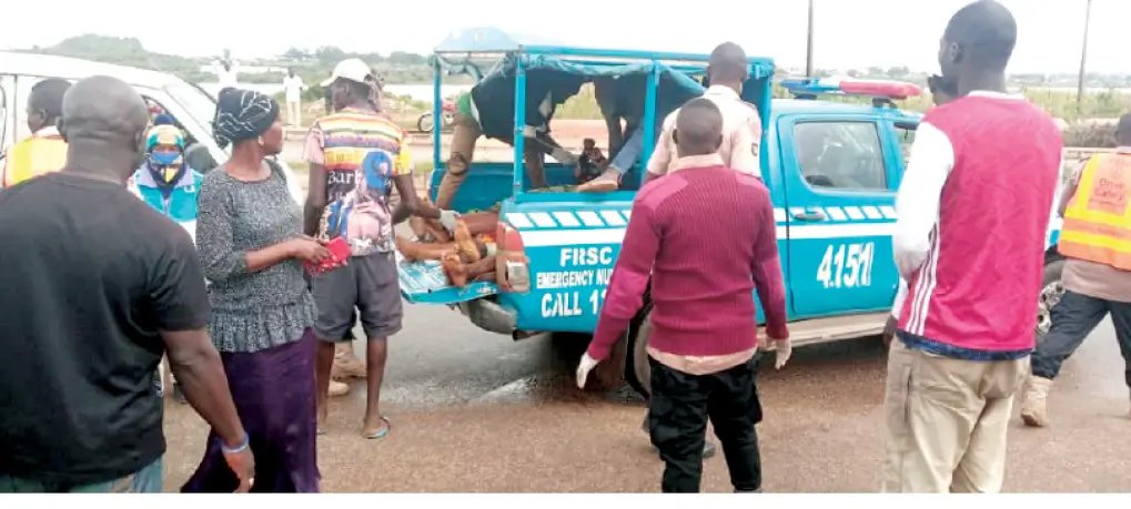 FRSC-officials-at-the-scene-of-the-incident.jpg