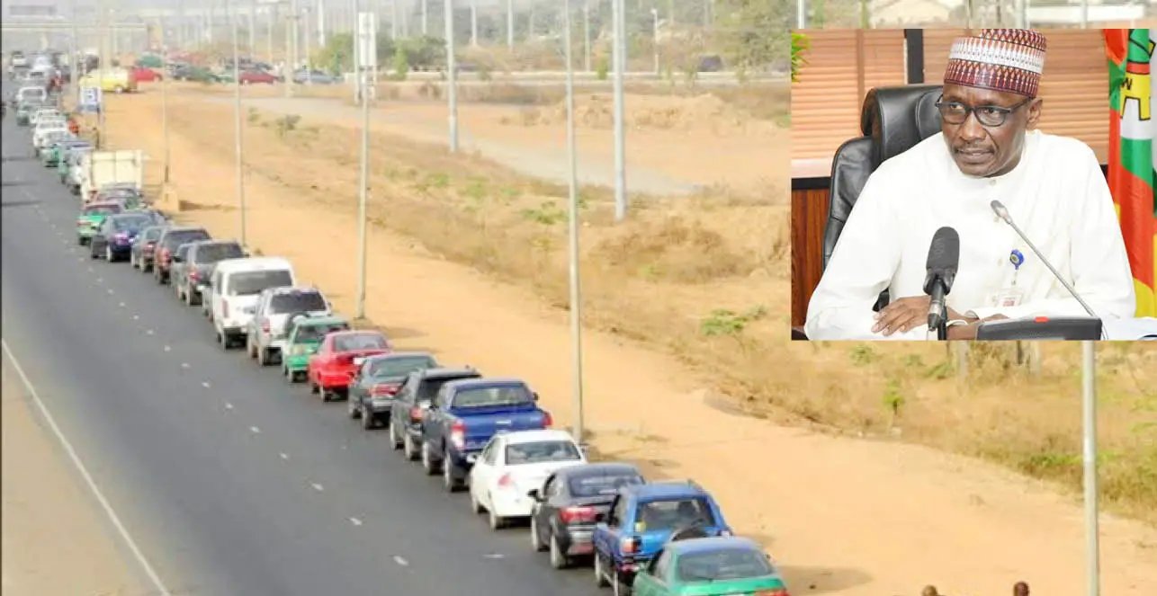 Long-fuel-queue.jpg