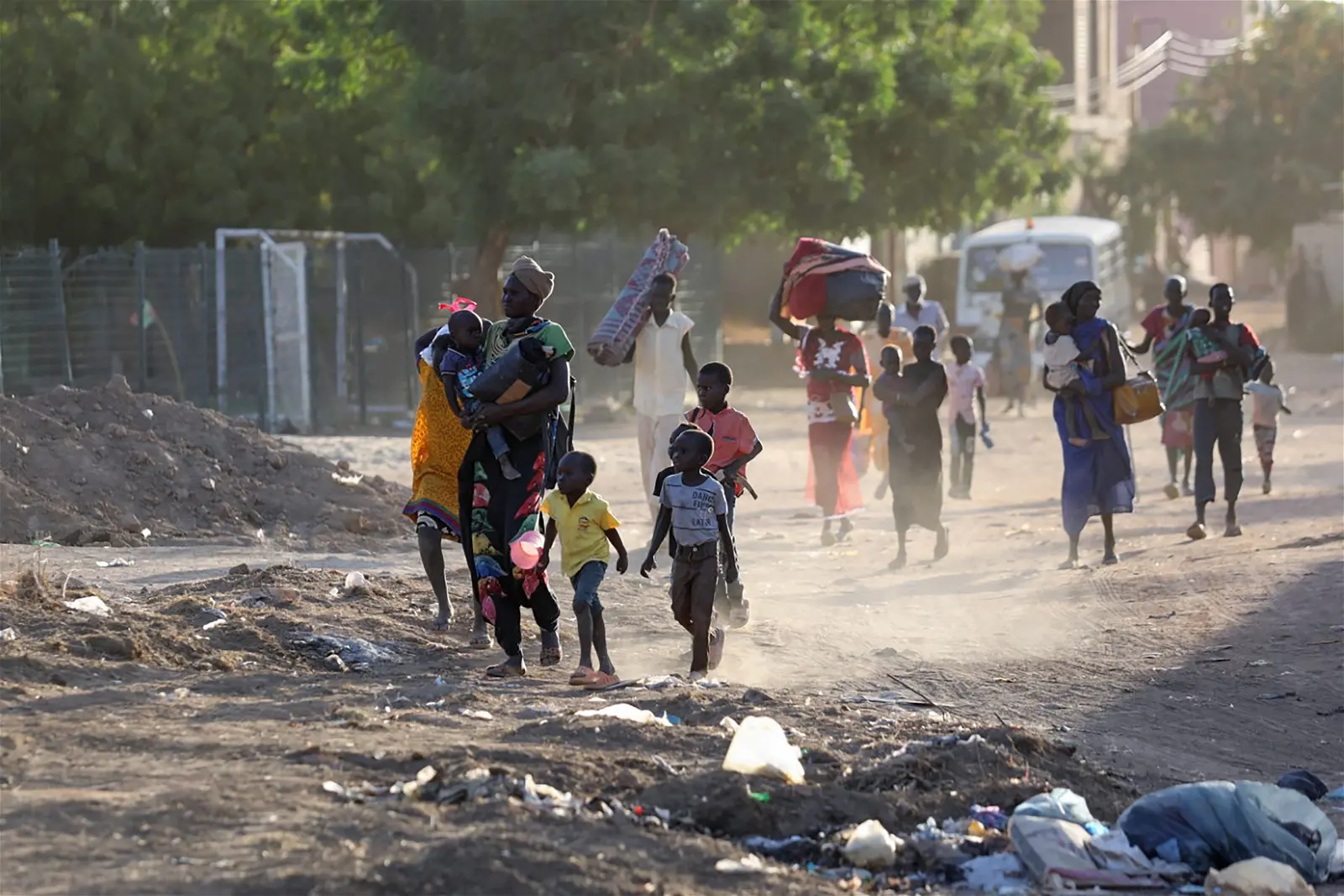 People-fleeing-Sudan-fighting.webp.webp