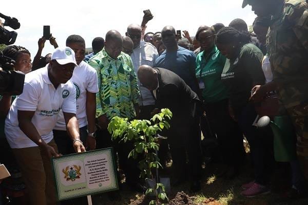 President-Akufo-Addo-planting-a-tree-to-commemorate-the-Green-Ghana-Day-2023-Celebration-at-the-University-of-Ghana1.jpg
