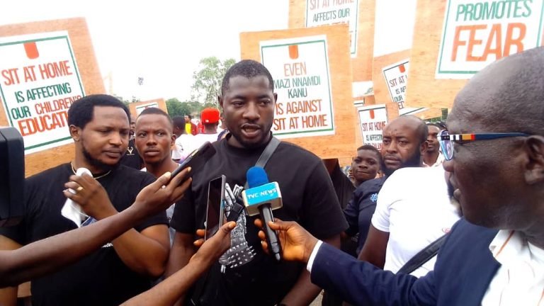 Enugu-youths-protest.jpg