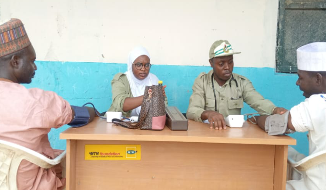 NYSC-members-giving-medical-advice.png