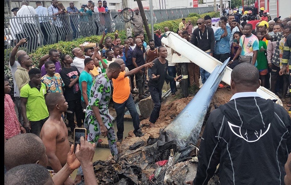 Crashed-helicopter-in-Lagos.jpg