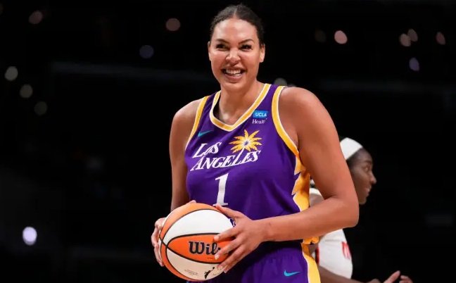 Liz-Cambage.jpg