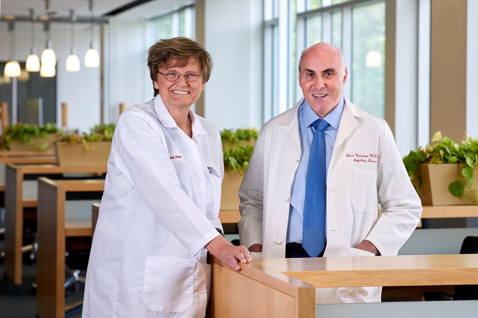 kariko-weissman-white-coats-alex-gardner.jpg