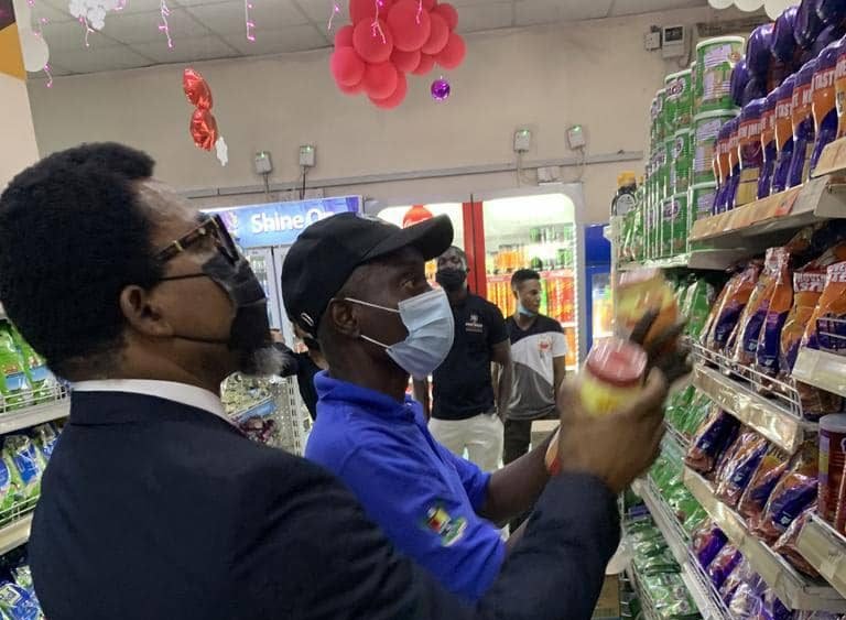 supermarket gets order